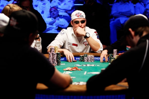 � ���-������ ���������� ����� ���������� � ���� ������ �� ������ World Series of Poker 2008