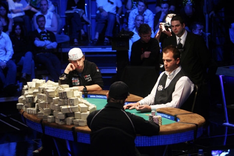 � ���-������ ���������� ����� ���������� � ���� ������ �� ������ World Series of Poker 2008