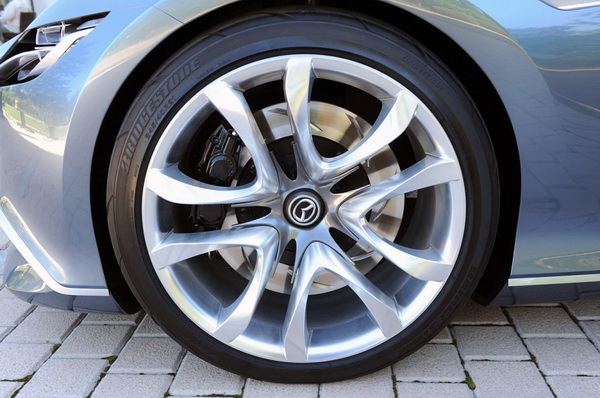 Концепт Mazda Shinari. Концепт Mazda Shinari.