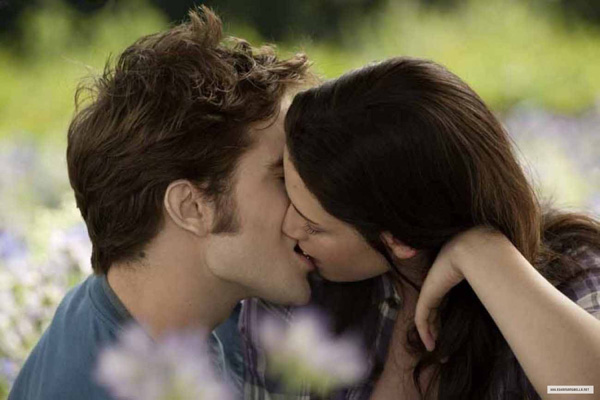 ������ ��������� Robert Pattison �� "�������" � Details